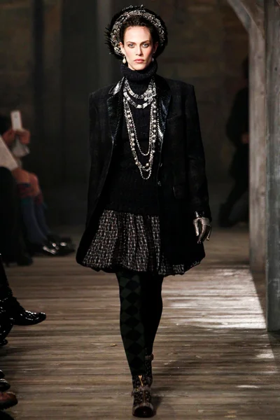 Look 57